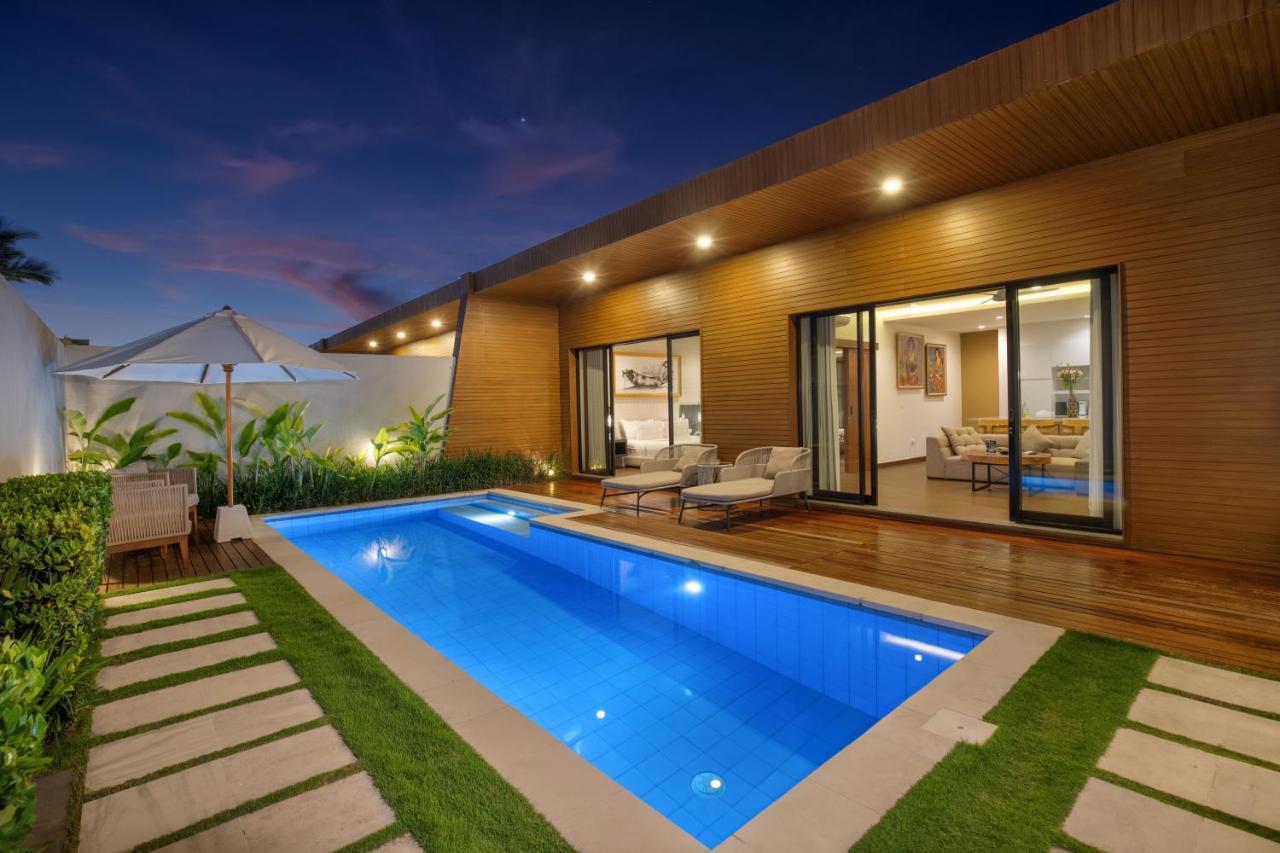 The Claremont Luxury Villas Seminyak Buitenkant foto